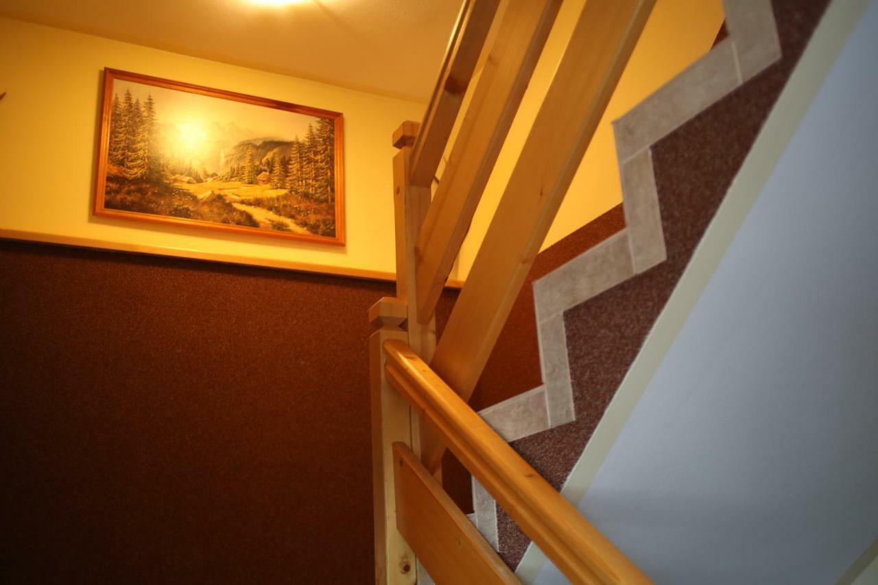 Pokoje Goscinne U Ady Jurgów Exterior foto